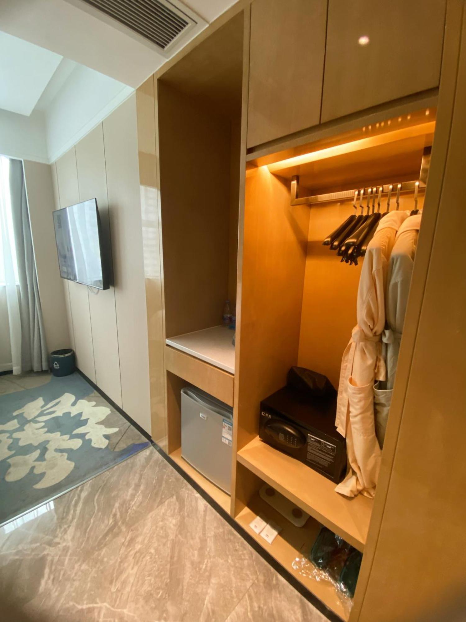 Paco Hotel Shenzhen Luohu Port Esterno foto